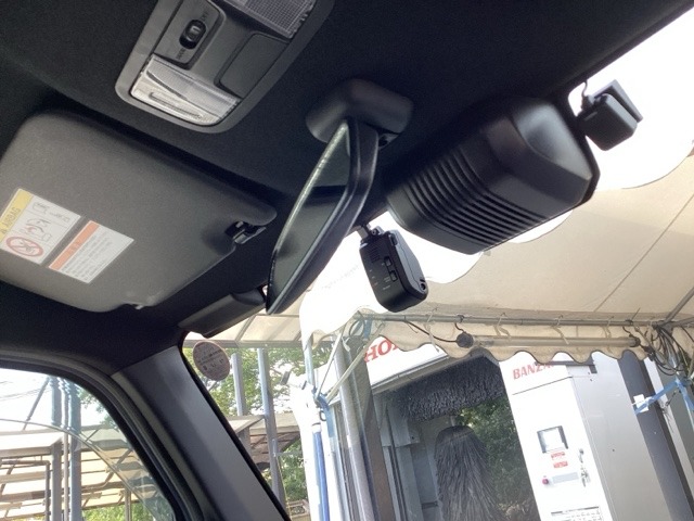Honda N-VAN 12