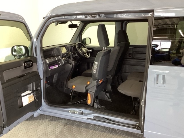 Honda N-VAN 8