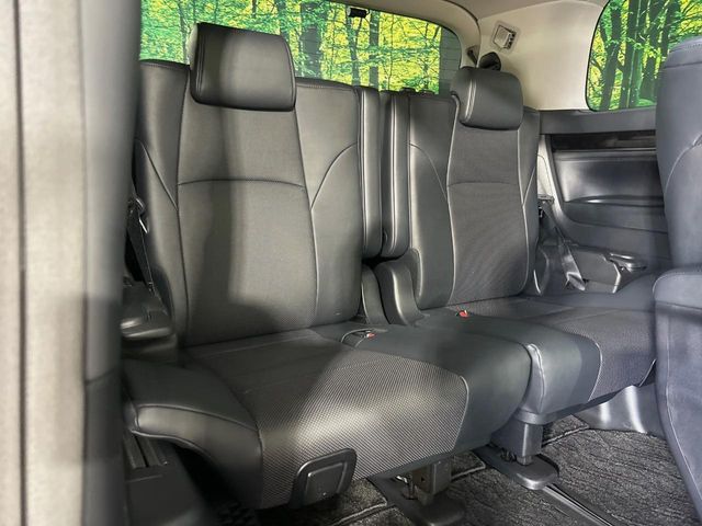 Toyota Alphard 10