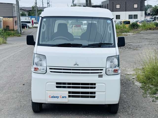 Mitsubishi Minicab Van 2