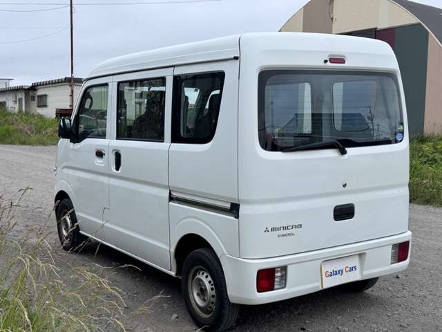 Mitsubishi Minicab Van 7