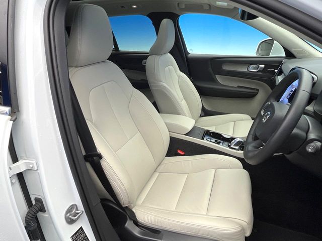 Volvo XC40 9