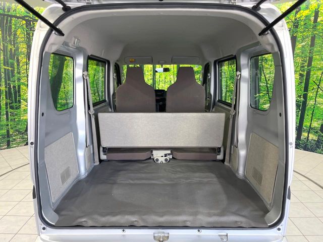 Nissan NV100 Clipper 12