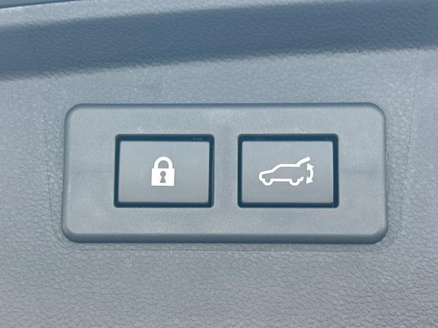 Subaru Legacy Outback 4