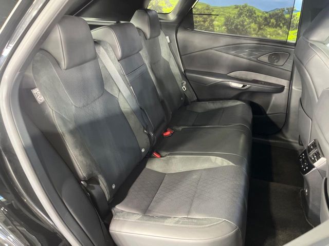 Lexus RX 10