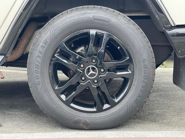 Mercedes-Benz G-Class 10