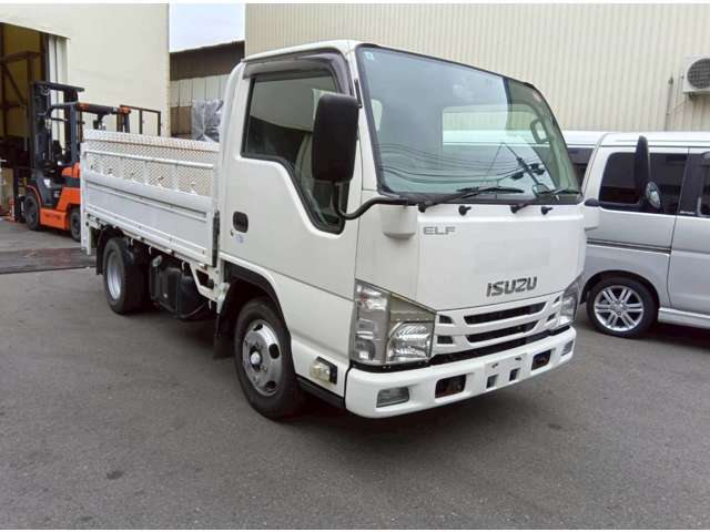 Isuzu Elf 7