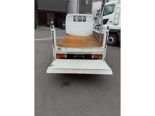 Isuzu Elf 9