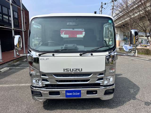Isuzu Elf 3