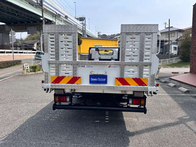 Isuzu Elf 10
