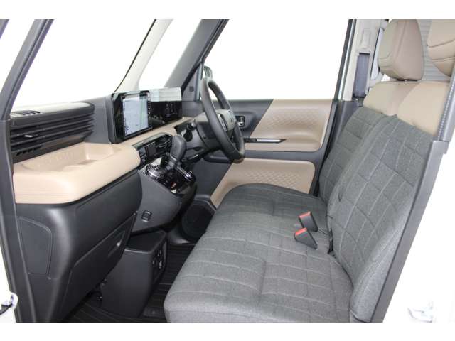 Mitsubishi Delica Mini 6