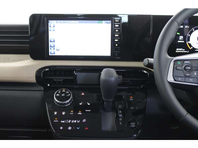 Mitsubishi Delica Mini 9