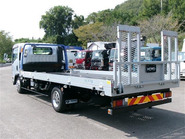 Isuzu Elf 3