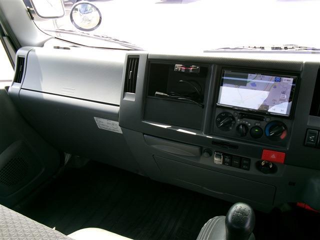 Isuzu Elf 10