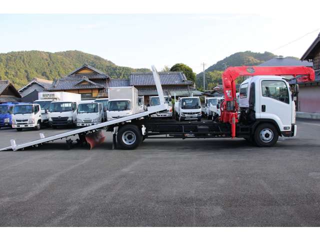 Isuzu Forward 11