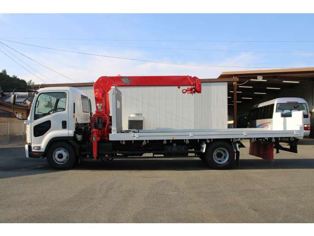 Isuzu Forward 9