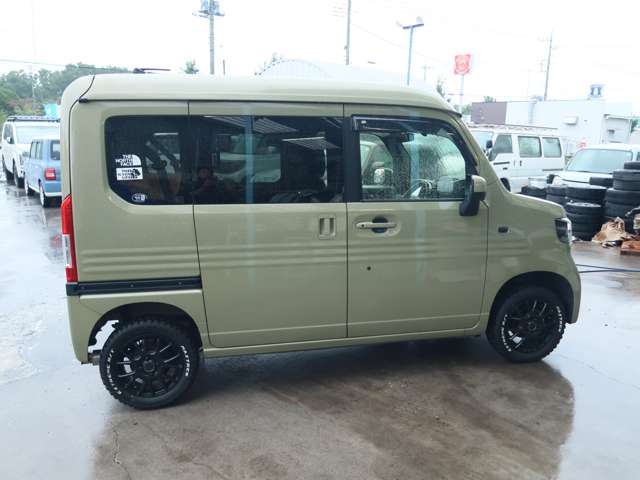 Honda N-VAN 8