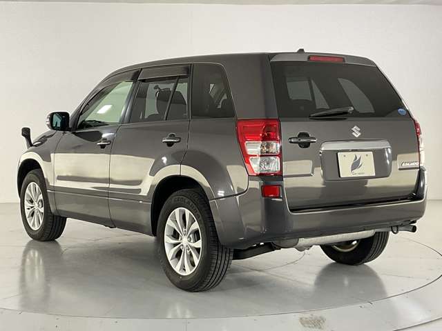 Suzuki Escudo 8