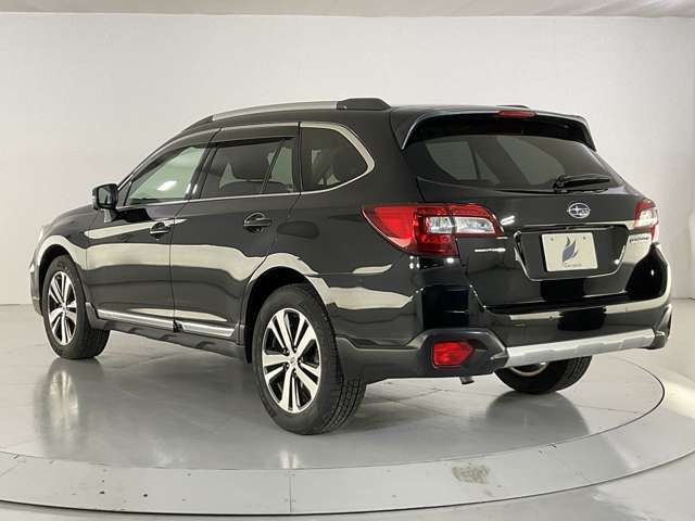 Subaru Legacy Outback 8