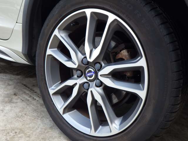Volvo V60 Cross Country 5