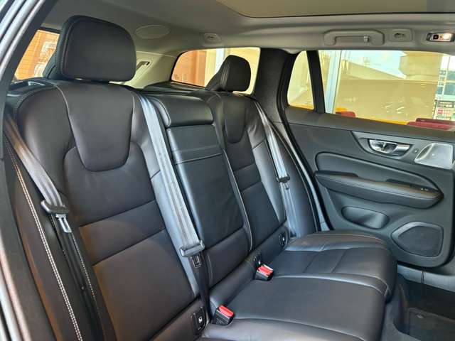 Volvo V60 Cross Country 11