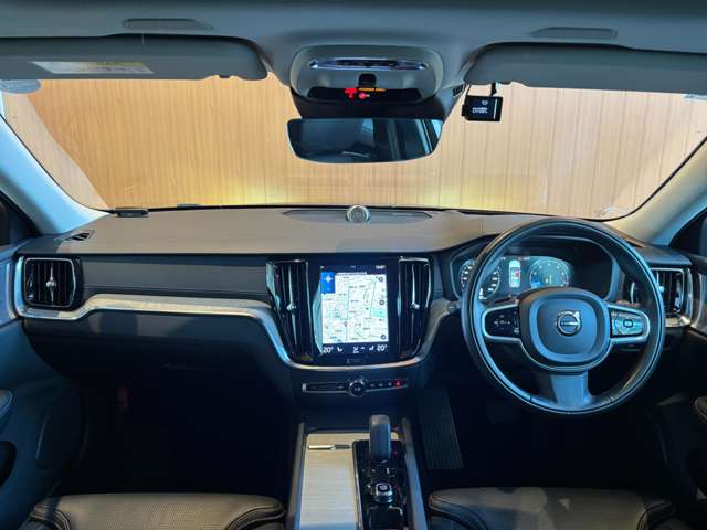 Volvo V60 Cross Country 5