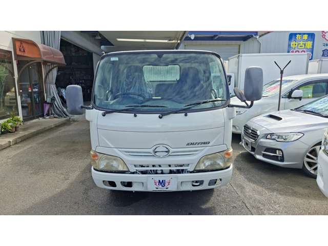 Hino Dutro 2