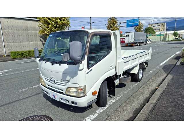 Hino Dutro 7