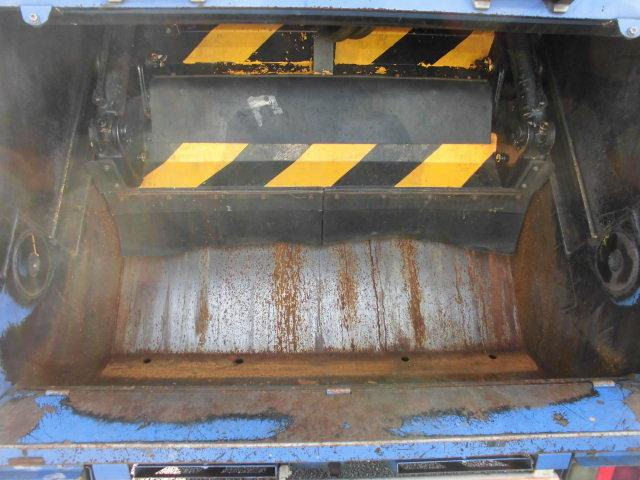 Hino Dutro 6