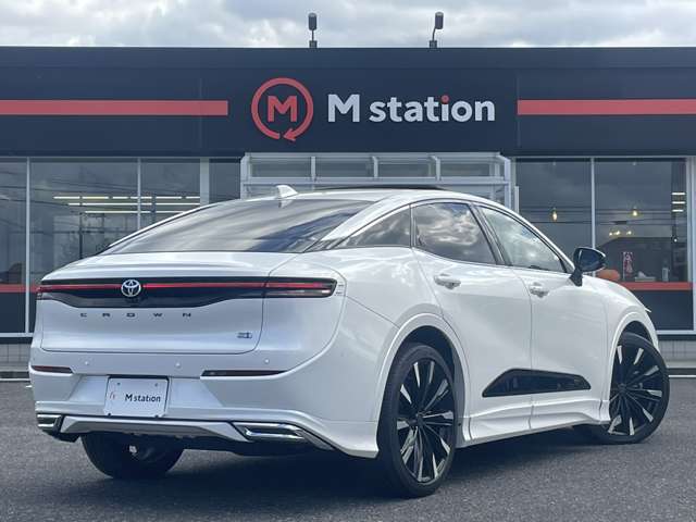 Toyota Crown Crossover 7