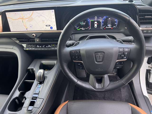 Toyota Crown Crossover 10