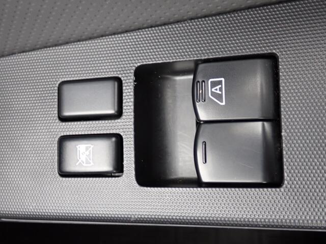 Nissan NV150 AD 10