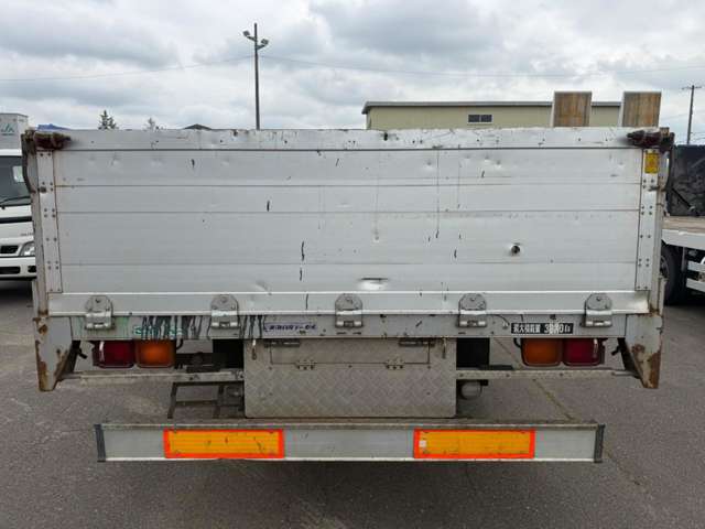UD Trucks Condor 7