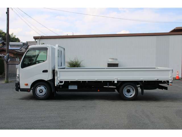 Hino Dutro 6