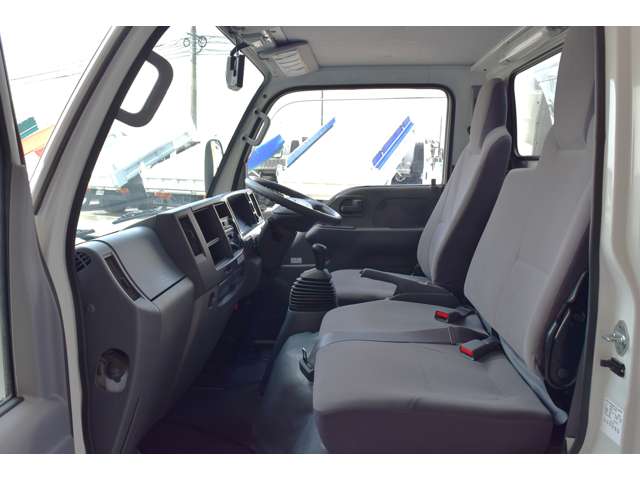Isuzu Elf 11