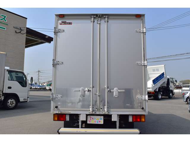 Isuzu Elf 10