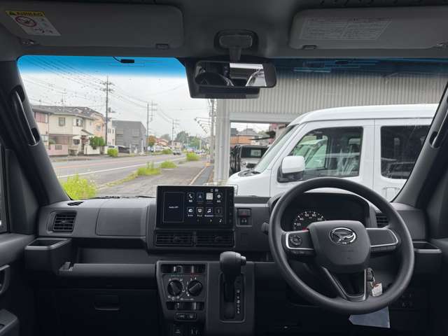 Daihatsu Hijet Cargo 12