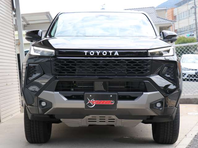 Toyota Hilux 2