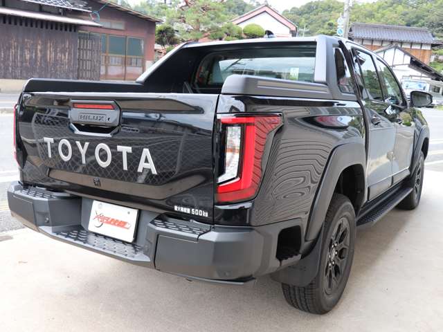 Toyota Hilux 6