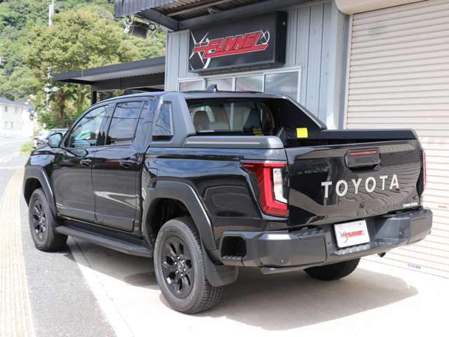 Toyota Hilux 8