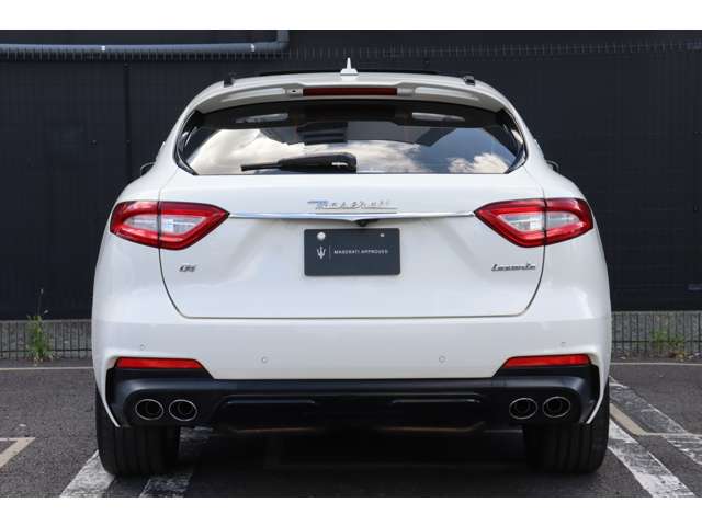 Maserati Levante 9