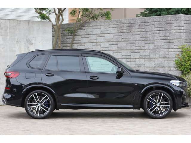 BMW X5 8