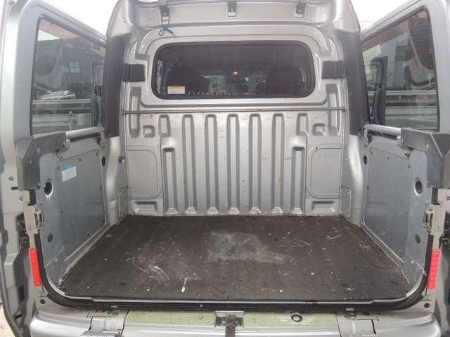 Daihatsu Hijet Deck Van 11