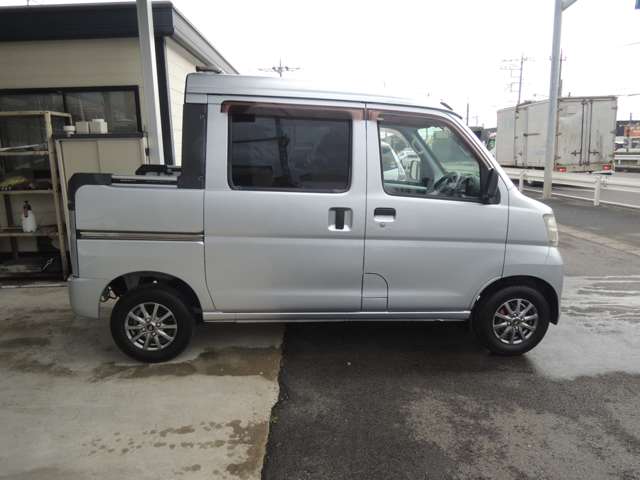 Daihatsu Hijet Deck Van 7