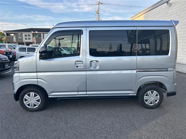 Daihatsu Atrai 7