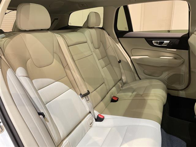 Volvo V60 Cross Country 7