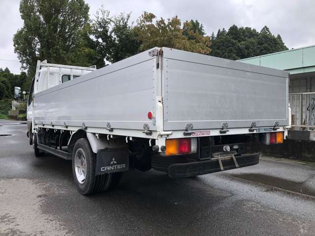 Mitsubishi Fuso Canter 8