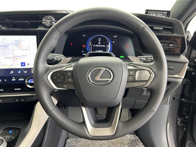 Lexus RZ 9