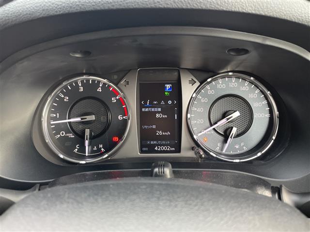 Toyota Hilux 6