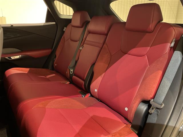 Lexus RX 7